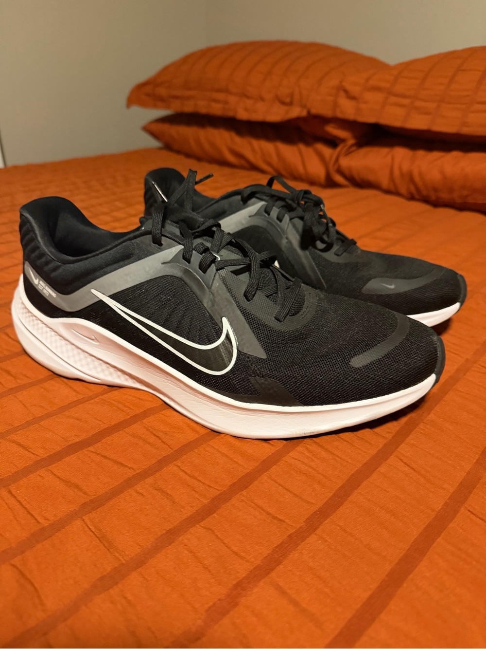 Nike Men's Quest 5 Running Shoes Size 12